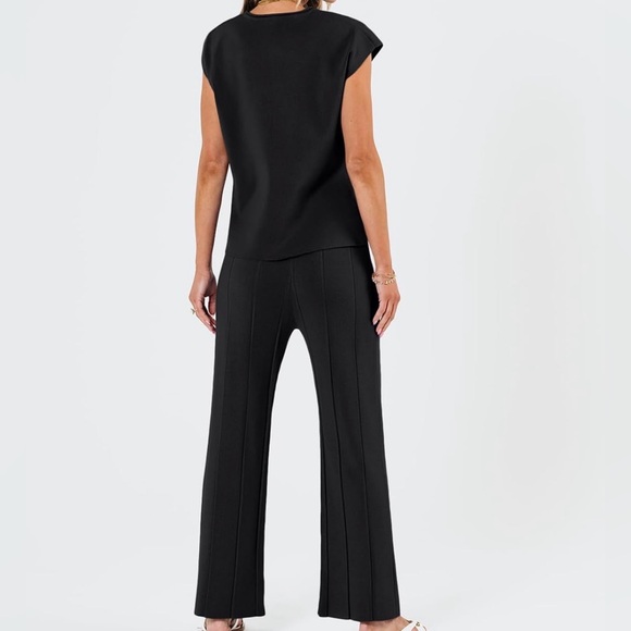 2 Piece Black‎ Knit Women’s Outfit - Size M - Picture 3 of 3